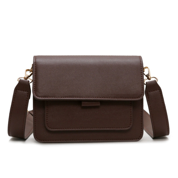 Női bőrtáska hosszú füllel több színben - letisztult modell