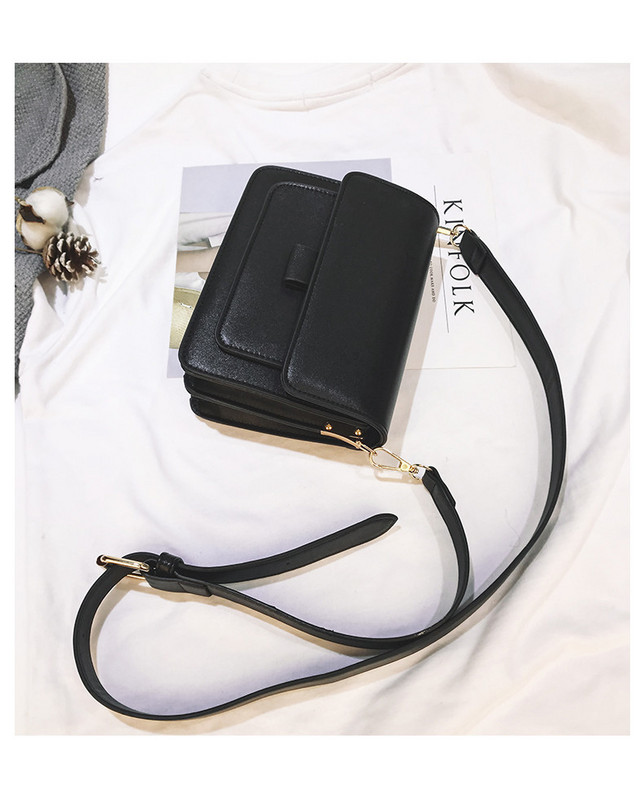 Női bőrtáska hosszú füllel több színben - letisztult modell