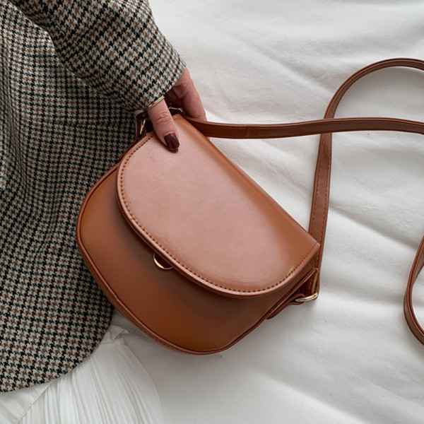 Eko-nahast valmistatud vabaaja naistekott pika sangaga