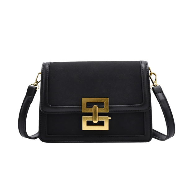 Дамска ежедневна чанта с метална декорация и кожена дълга дръжка