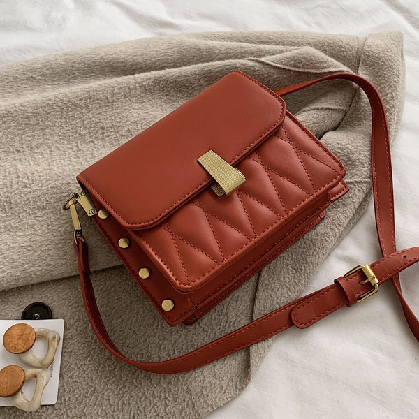 Kaasaegne pika sangaga ökonahast naistekott