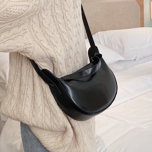 Casual ženska torba od eko kože sa patentnim zatvaračem