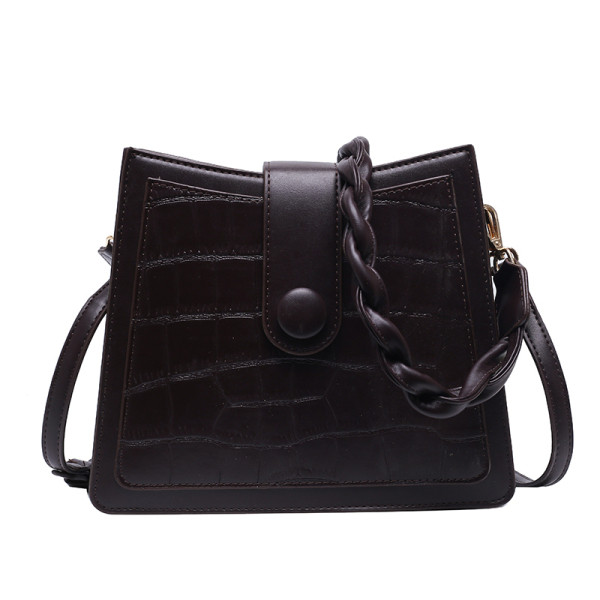 Väike kootud sangaga nahast kott