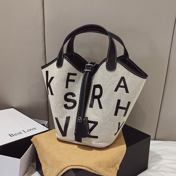 Moodne kahe sangaga naistekott