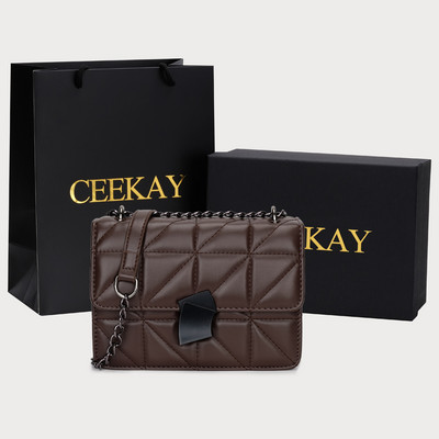 Stiilne pika sangaga nahast naistekott