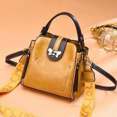 Γυναικεία τσάντα νέο μοντέλο με μεταλλική αγκράφα - μέλισσα