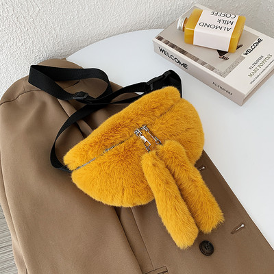 Női pehelytáska cipzárral és hosszú füllel