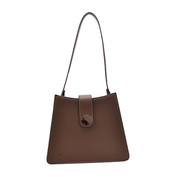 Alkalmi női táska fém rögzítéssel és hosszú füllel