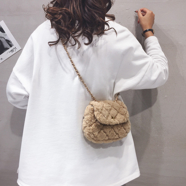 Új modell női pehelytáska fém válllánccal