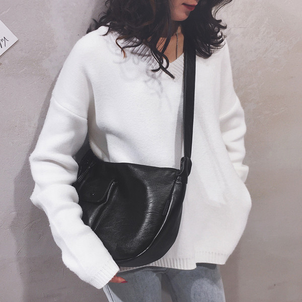 Alkalmi válltáska eco-bőr zsebbel