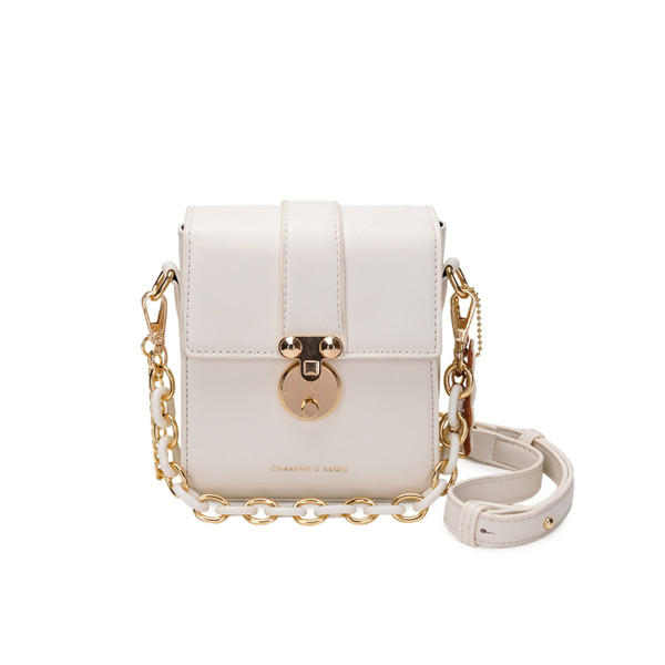 Naiste nahast lukuga kott