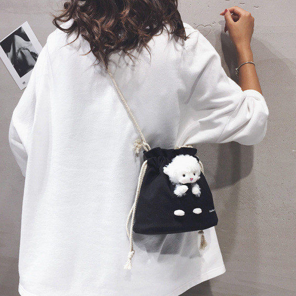 Kis női táska 3D váll elemmel