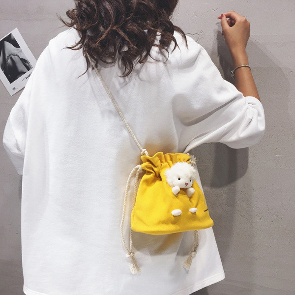 Kis női táska 3D váll elemmel