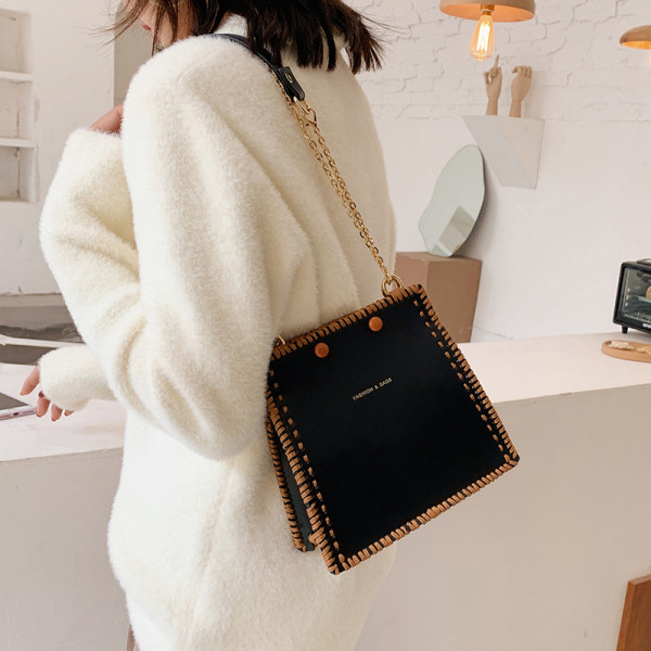 Női mindennapi táska hosszú füllel, három színben