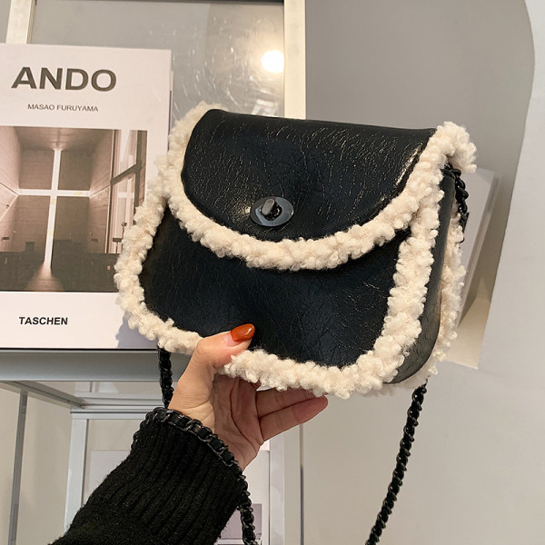 Modern női táska ökobőrből és pehelyből