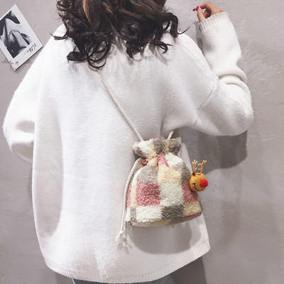 Moderna ženska karirana torba s ručkom za rame