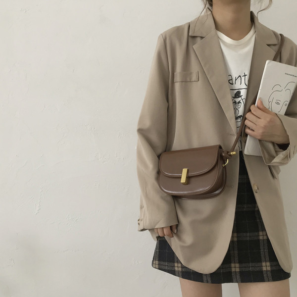 Moodne väike ökonahast kott metallist lukuga