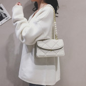 Modern kis női válltáska - műbőrből