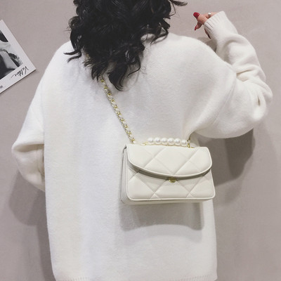 Modern kis női válltáska - műbőrből