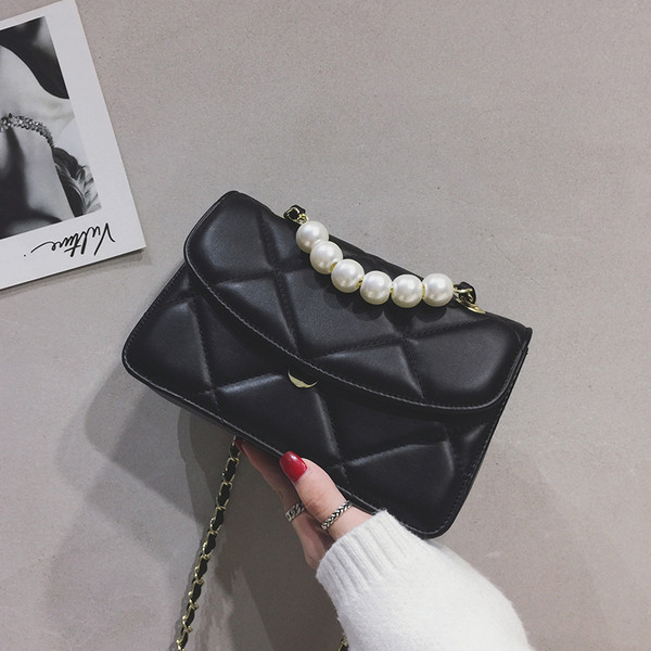 Modern kis női válltáska - műbőrből