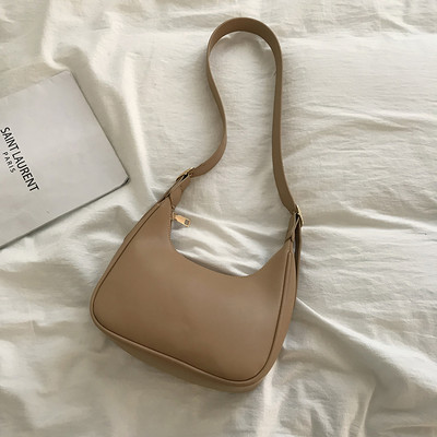 Väike nahast kott tavaline mudel