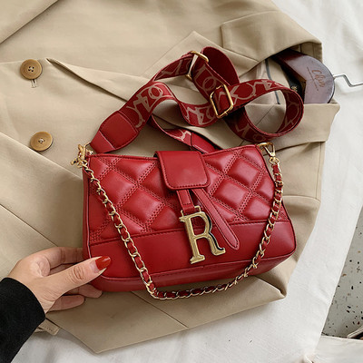 Stiilne naiste nahast kott metallist elemendiga kolmes värvitoonis