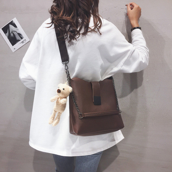 Uue mudeli naistekott - kunstnahast