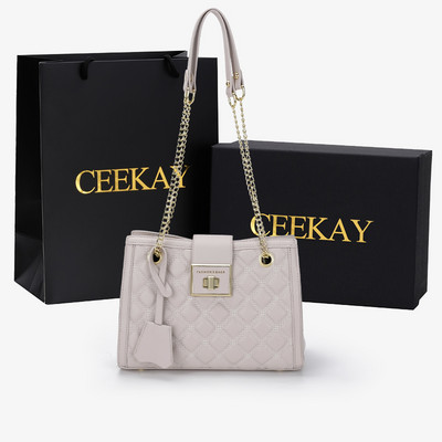 Eko bőrből készült női táska hosszú füllel - három színben