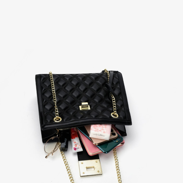 Eko bőrből készült női táska hosszú füllel - három színben