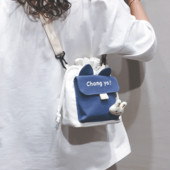 Mindennapi női textiltáska hímzéssel