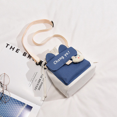 Mindennapi női textiltáska hímzéssel