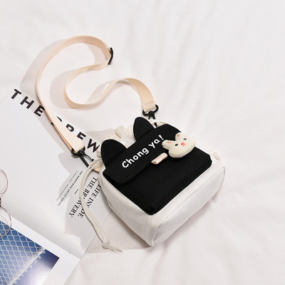 Mindennapi női textiltáska hímzéssel