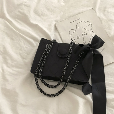 Kis bőrtáska textilszalaggal - két méretben