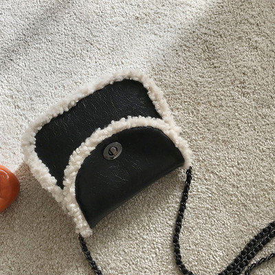 Φθινόπωρο-χειμωνιάτικη τσάντα από οικολογικό δέρμα και γούνα