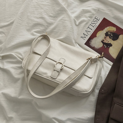 Naiste õhukeste sangadega nahast kott