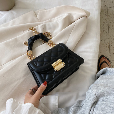 Moodne naiste kott keti ja lühikese sangaga