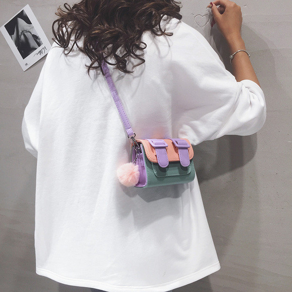 Új modell bőrtáska nőknek vállfogantyúval - két méretben