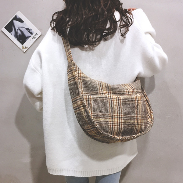 Új modell női kockás válltáska