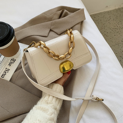 Öko bőrből készült női táska, rövid fém fogantyúval