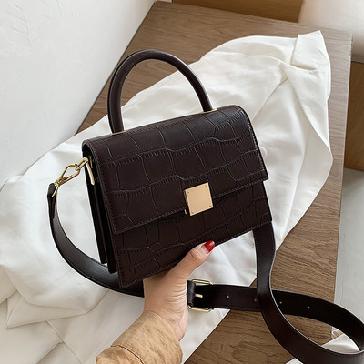 Női bőrtáska hosszú és rövid füllel, négy színben