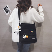 Uut mudelit naiste tekstiilist õlakott