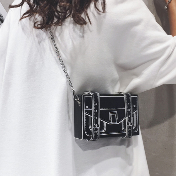 Naiste väike metallist ketiga kott