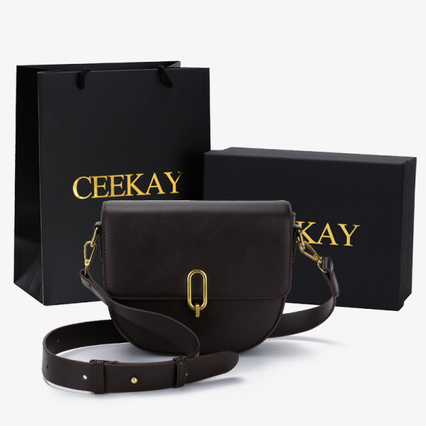 Korszerű bőrtáska hosszú fogantyúval