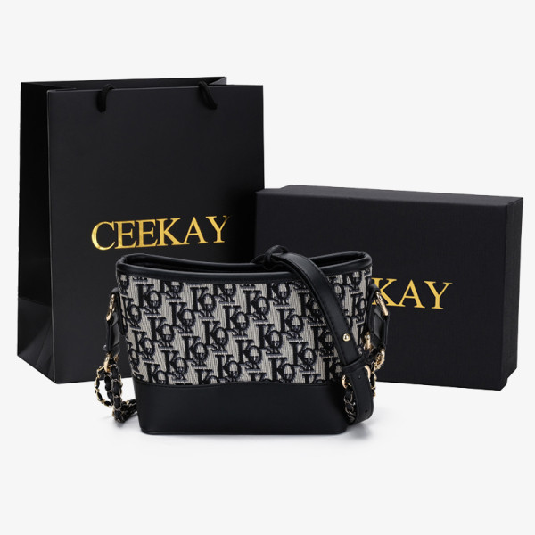 Női táska fekete és piros színben