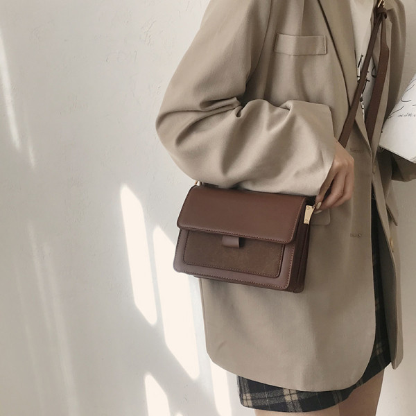 Μικρή έκο δερμάτινη τσάντα με μία λαβή