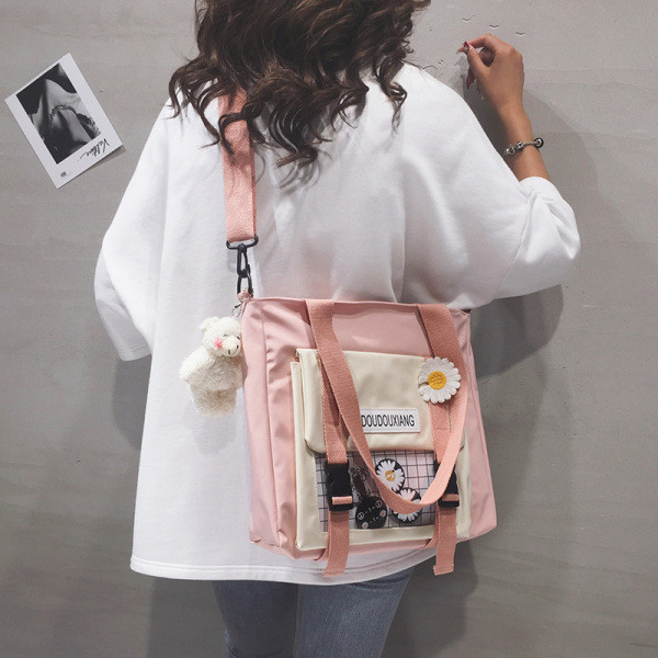 Igapäevane naiste kott tekstiilist taskuga