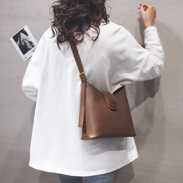 Naiste pika sangaga nahast kott - puhas mudel