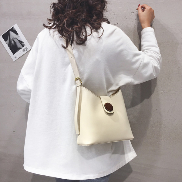 Naiste pika sangaga nahast kott - puhas mudel