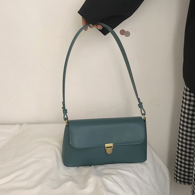 Väike ristkülikukujuline ühe sangaga ökonahast kott