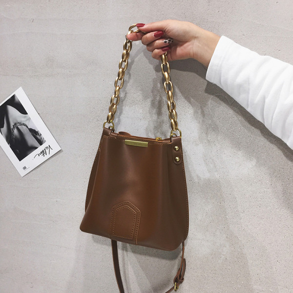 Női bőrtáska hosszú és rövid füllel, három színben